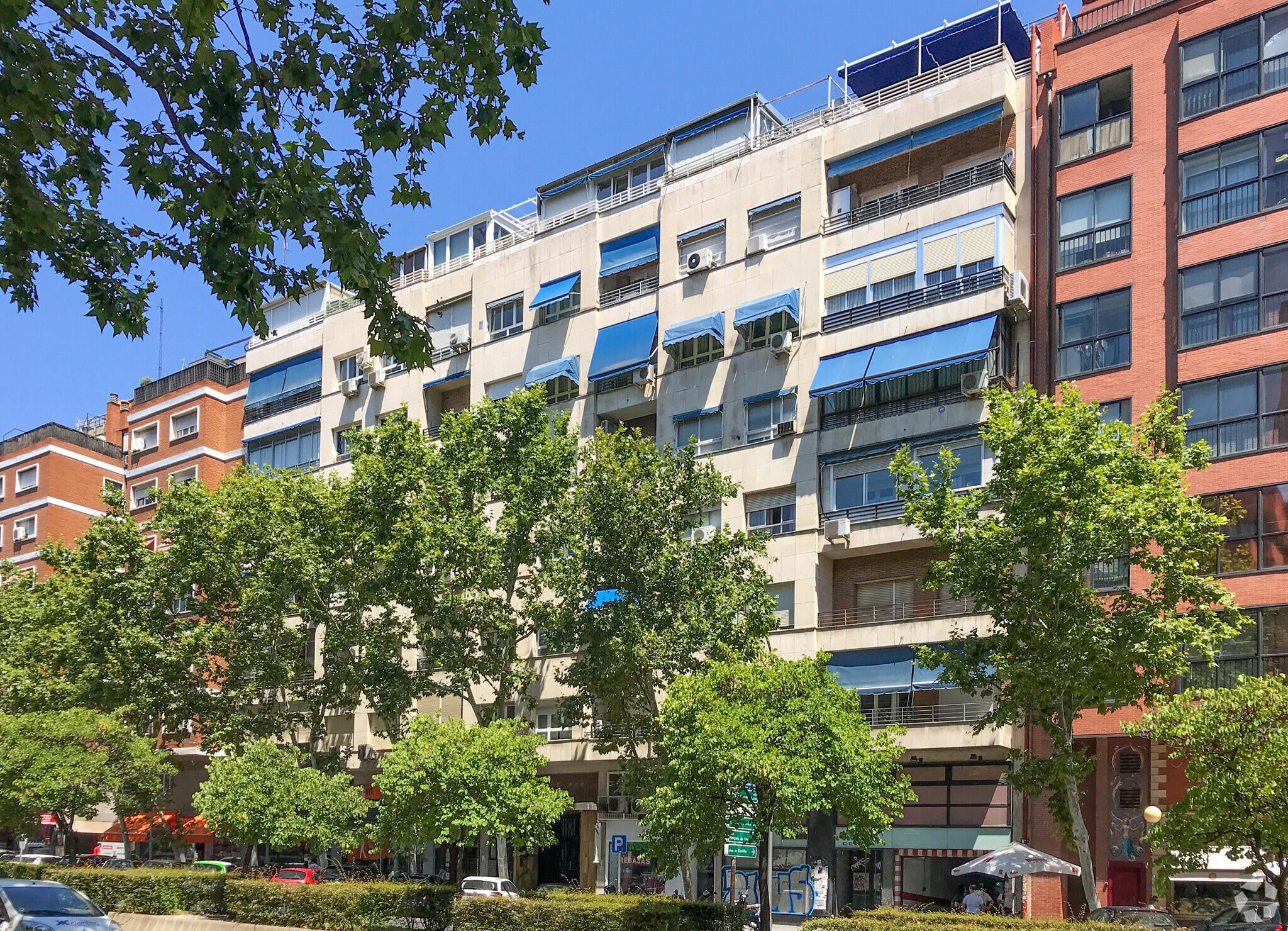 Calle de Sor Ángela de la Cruz, 24, Madrid, Madrid en venta Foto del edificio- Imagen 1 de 1