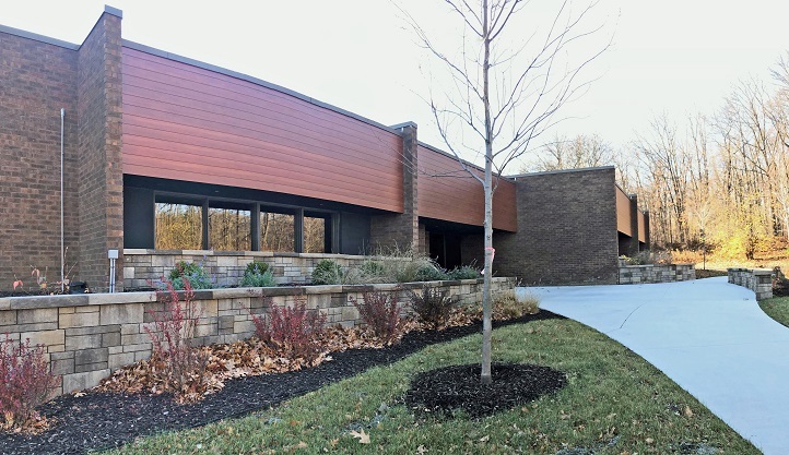 165 Bishops Way, Brookfield, WI en venta - Foto del edificio - Imagen 1 de 5