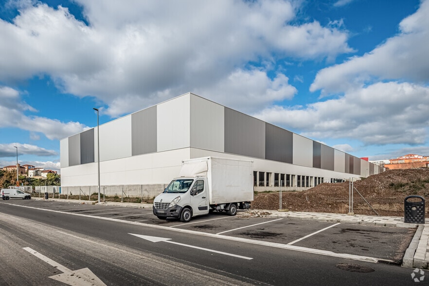 Nave en Sestao, Vizcaya en alquiler - Foto del edificio - Imagen 3 de 3