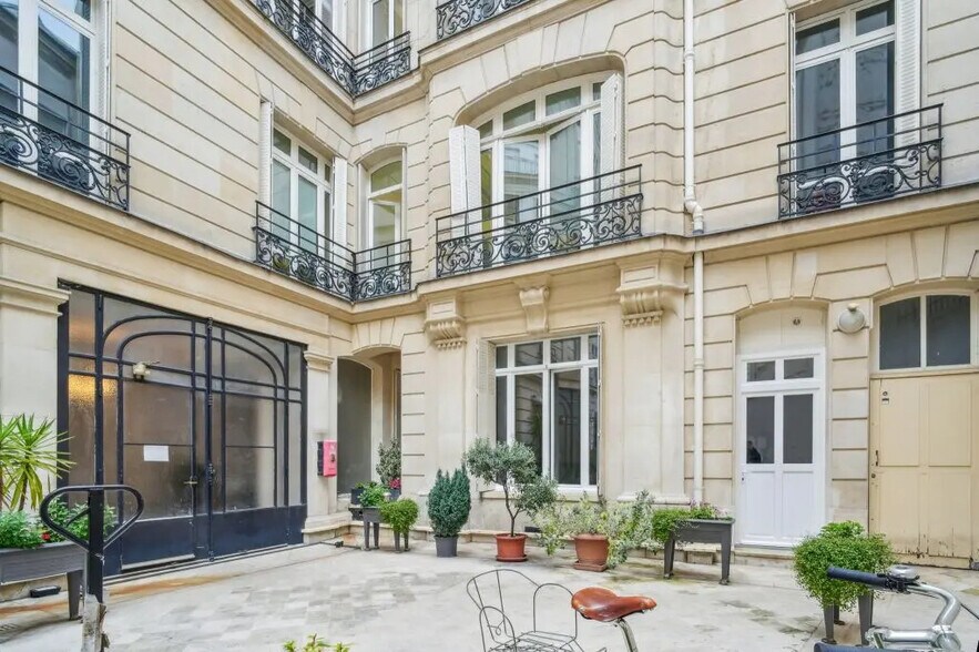 63 Rue La Boétie, Paris en alquiler - Foto del edificio - Imagen 3 de 11