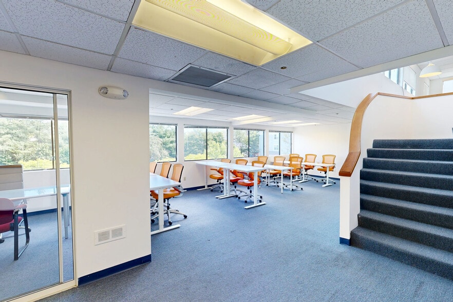 80-96 Sherman St, Cambridge, MA en alquiler - Matterport 3D Scan - Imagen 3 de 21