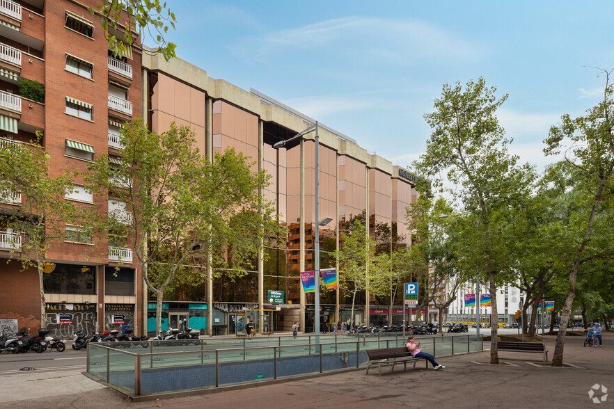 Carrer del Rosselló, Barcelona, Barcelona en alquiler - Foto del edificio - Imagen 3 de 5