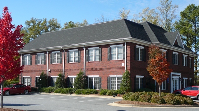 1290 Kennestone Cir, Marietta, GA en venta - Foto del edificio - Imagen 3 de 40