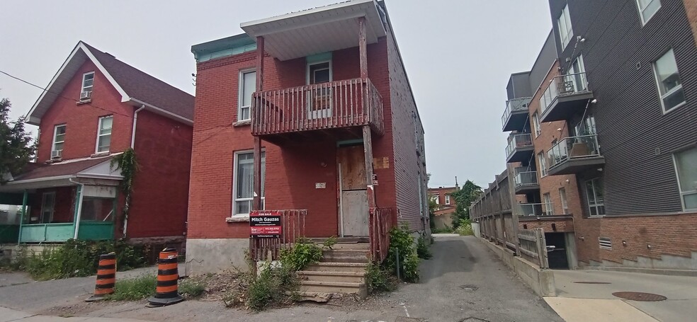 13 Balsam St, Ottawa, ON en venta - Foto del edificio - Imagen 2 de 6