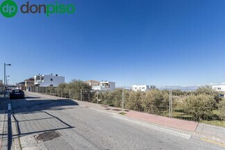 Más detalles de Calle Libertad, 4, La Zubia - Terreno en venta