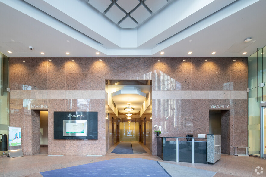 400 Burrard St, Vancouver, BC en alquiler - Lobby - Imagen 3 de 11