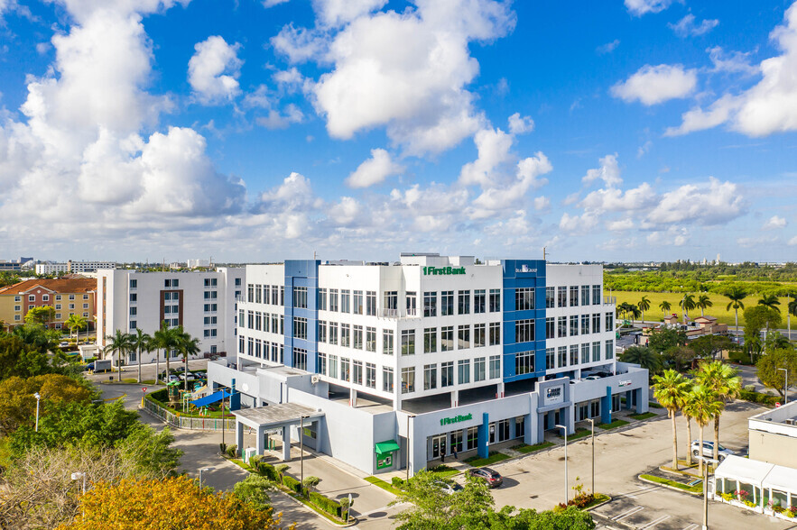 3905 NW 107th Ave, Doral, FL en alquiler - Foto del edificio - Imagen 2 de 11