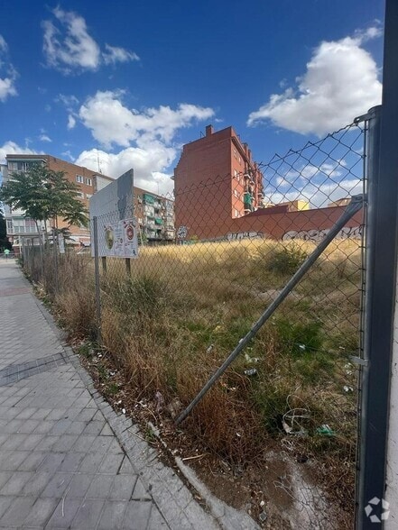 Terreno en Madrid, Madrid en venta - Foto del edificio - Imagen 2 de 4