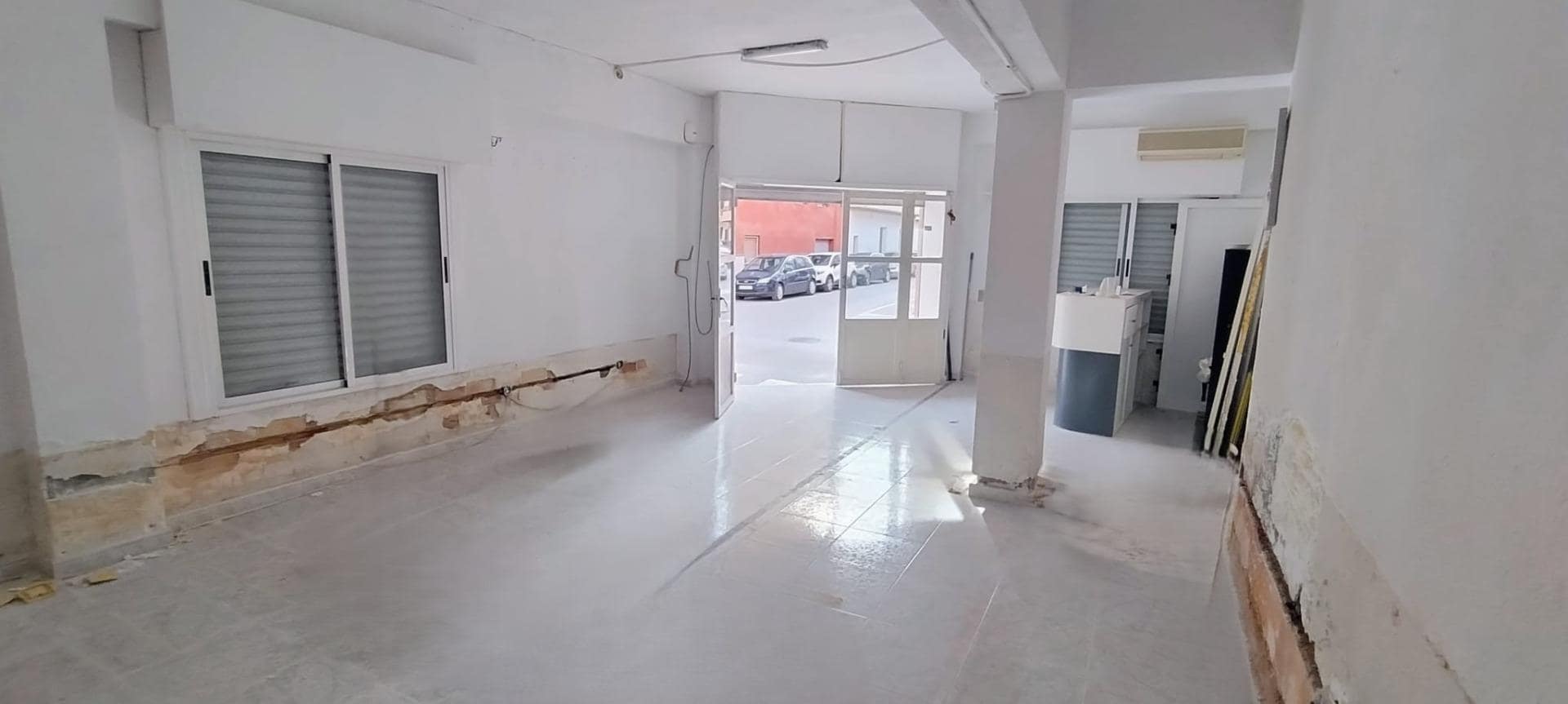 Local en Novelda, Alicante en venta Foto del interior- Imagen 1 de 6