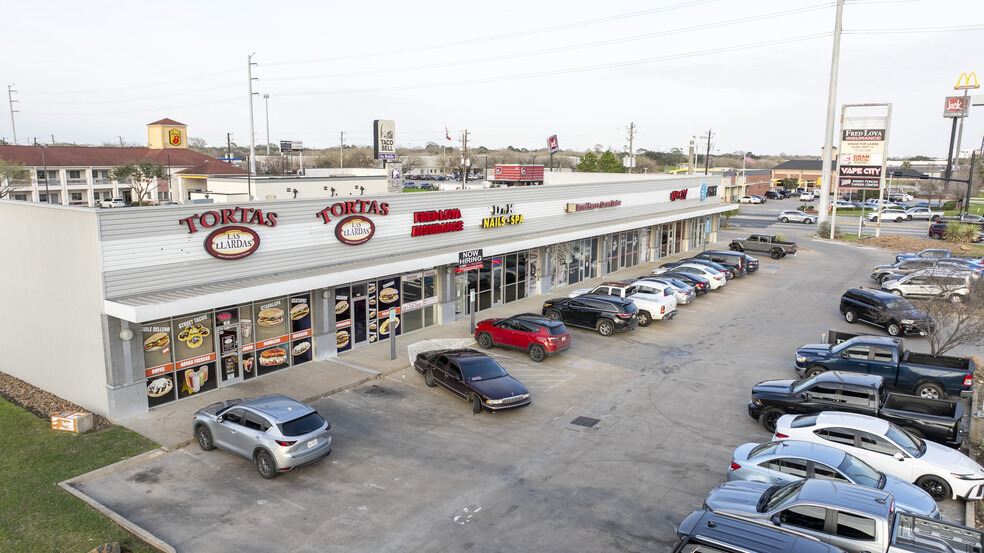 28120 Southwest Fwy, Rosenberg, TX en alquiler - Foto del edificio - Imagen 2 de 4