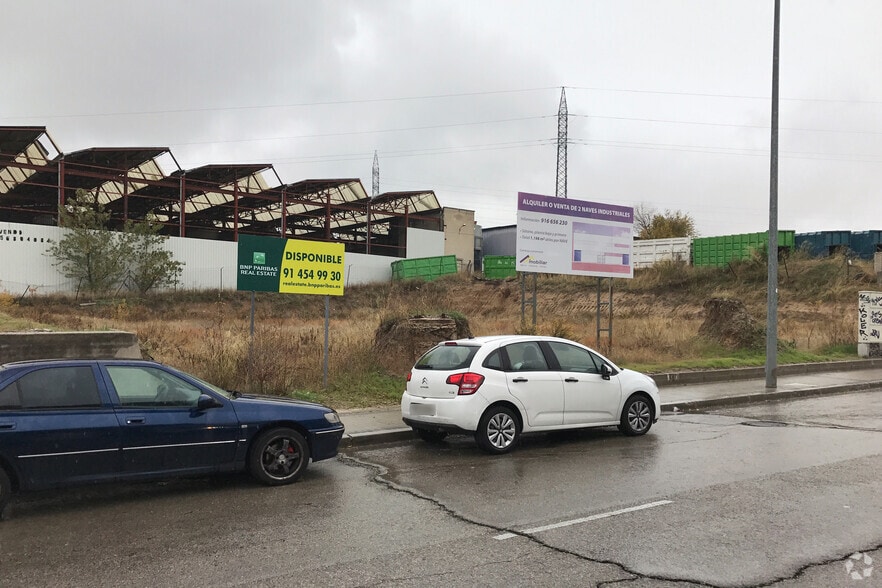 Calle del Puerto Guadarrama, 5, Móstoles, Madrid en venta - Foto del edificio - Imagen 2 de 5