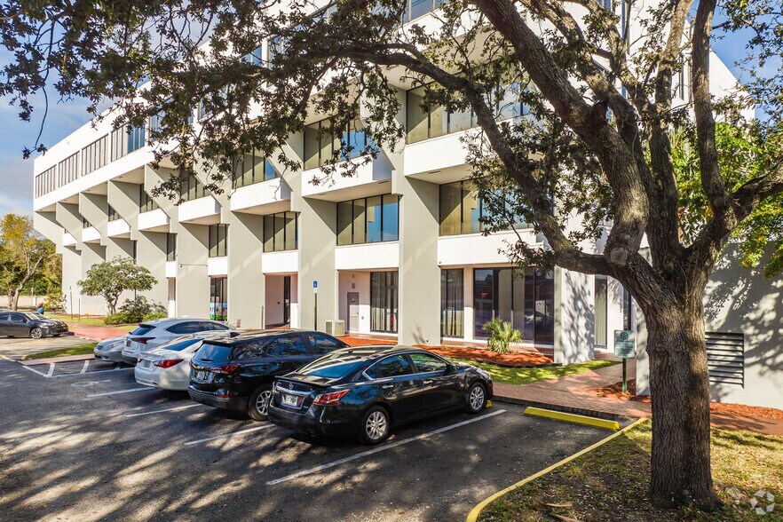 840 SW 81st Ave, North Lauderdale, FL en venta - Foto del edificio - Imagen 3 de 22