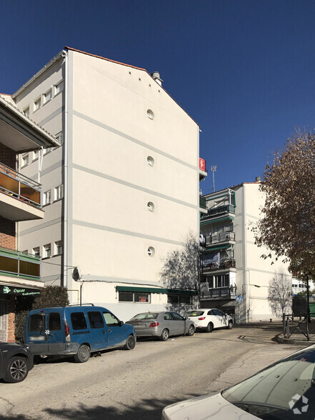 Calle Virtudes, 24, Algete, Madrid en venta - Foto del edificio - Imagen 2 de 2