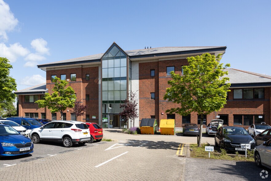 Grange Dr, Southampton en alquiler - Foto del edificio - Imagen 3 de 32