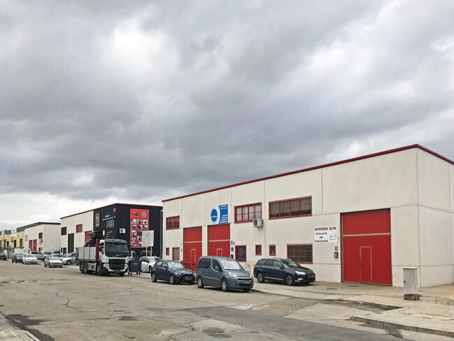 Más detalles de Calle Málaga, 4, Valdemoro - Nave en alquiler
