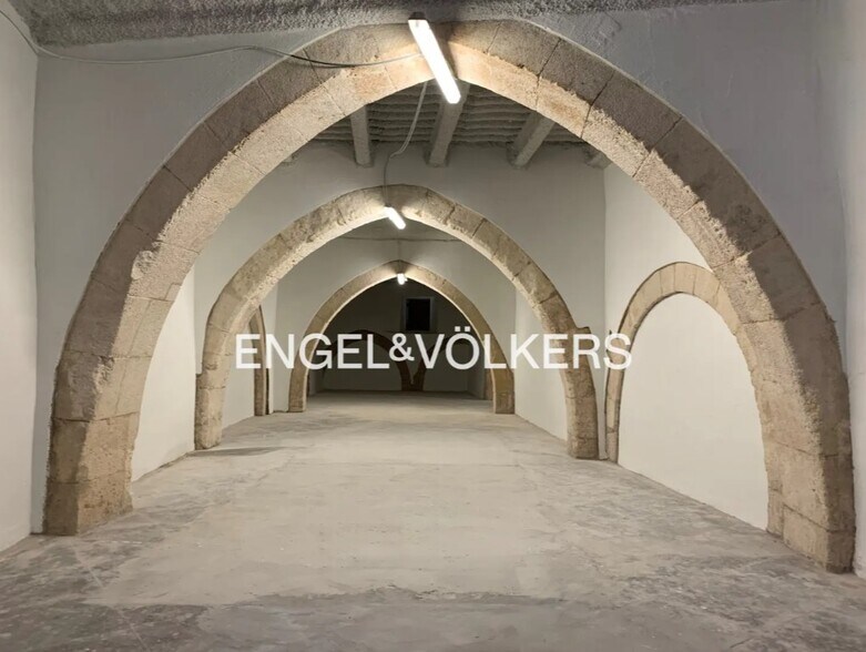 Local en Vilafranca del Penedès, Barcelona en venta - Foto del edificio - Imagen 3 de 6