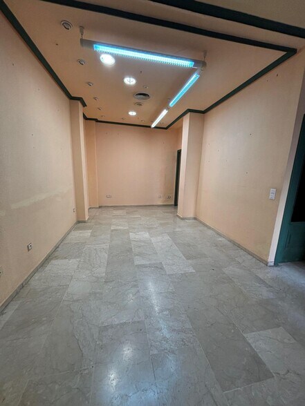 Local en Córdoba, Córdoba en alquiler - Foto del edificio - Imagen 1 de 19