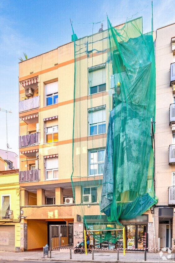 Edificio residencial en L'Hospitalet de Llobregat, Barcelona en venta Foto del edificio- Imagen 1 de 2