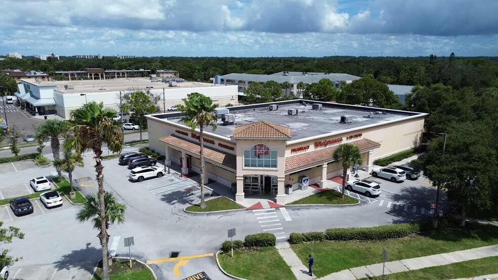 103 Indian Rocks Rd S, Belleair Bluffs, FL en venta - Foto del edificio - Imagen 1 de 4