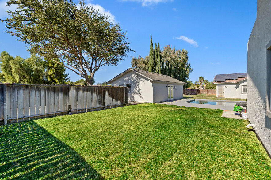 23551 Rancho Ramon Ct, Tracy, CA en venta - Foto del edificio - Imagen 3 de 40