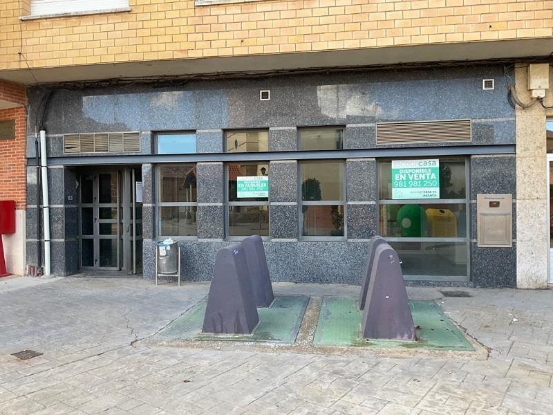 Local en León, León en venta Foto del edificio- Imagen 1 de 16