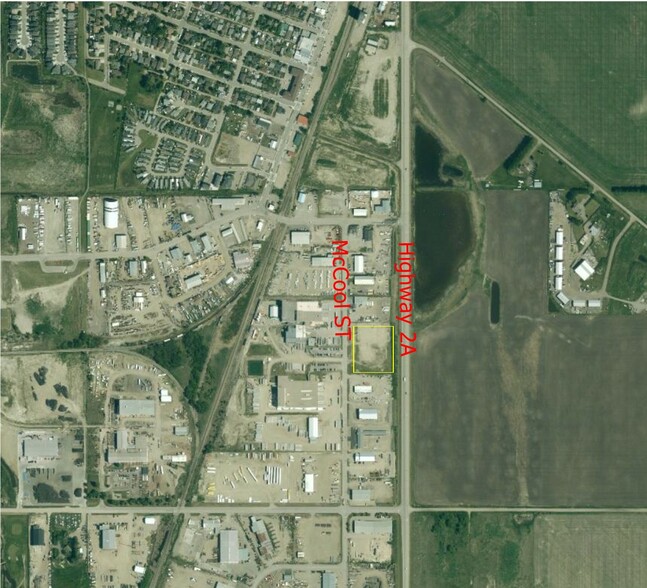 721 McCool St, Crossfield, AB en venta - Vista aérea - Imagen 1 de 3