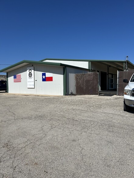 2610 Junction Hwy, Kerrville, TX en venta - Foto del edificio - Imagen 1 de 10