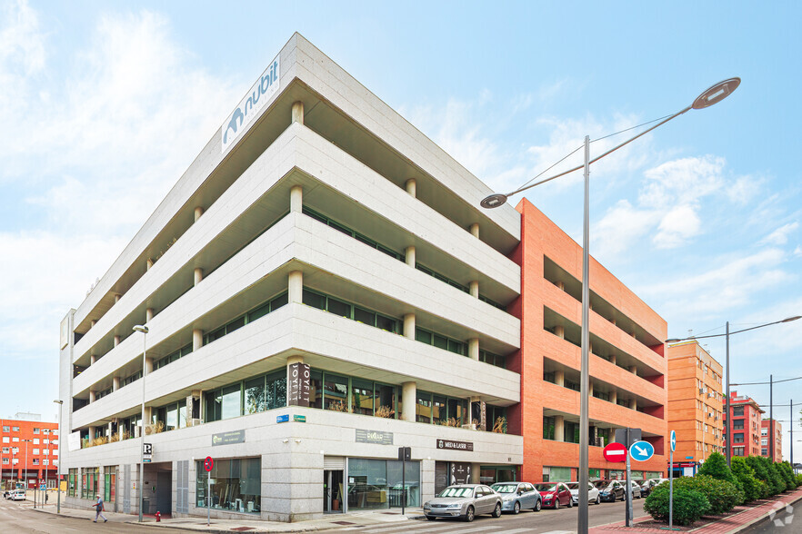 Avenida Labradores, 1, Tres Cantos, Madrid en alquiler - Foto del edificio - Imagen 1 de 1