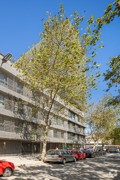 Carrer del Doctor Trueta, 179, Barcelona, Barcelona en alquiler - Foto del edificio - Imagen 3 de 6