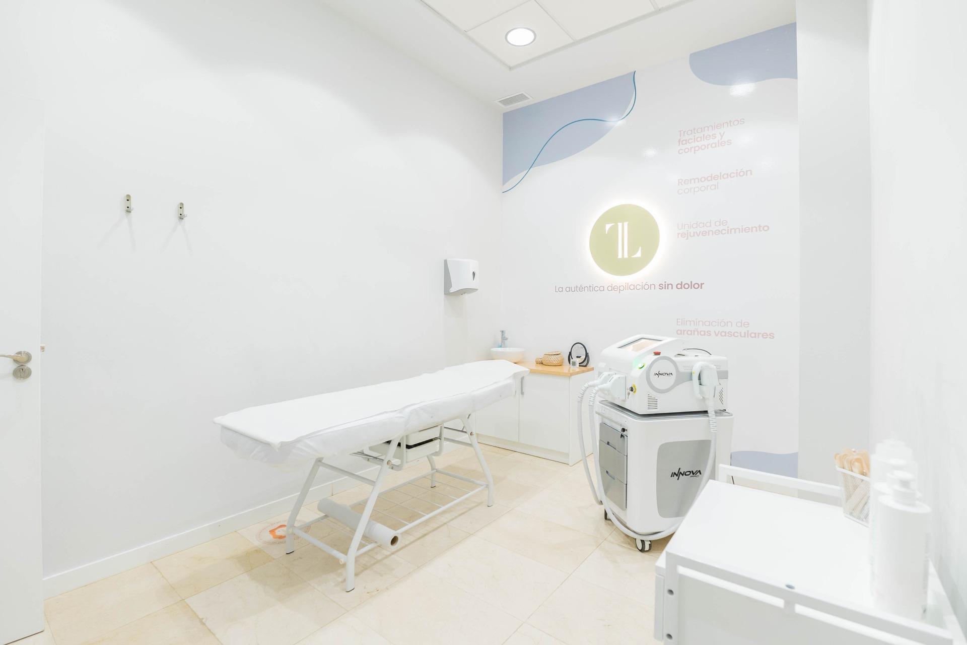 Local en Mijas, Málaga en venta Foto del interior- Imagen 1 de 26