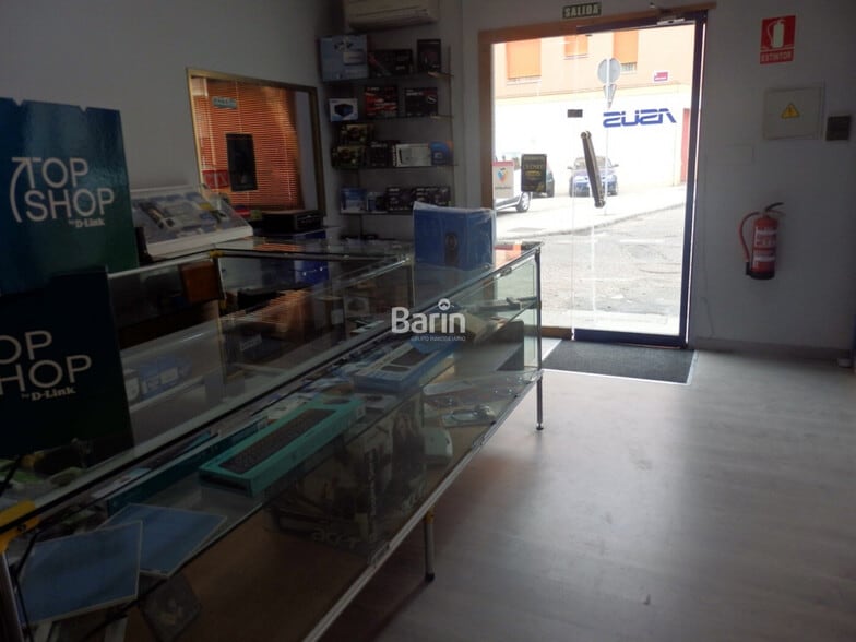 Local en Córdoba, Córdoba en venta - Foto del edificio - Imagen 3 de 23