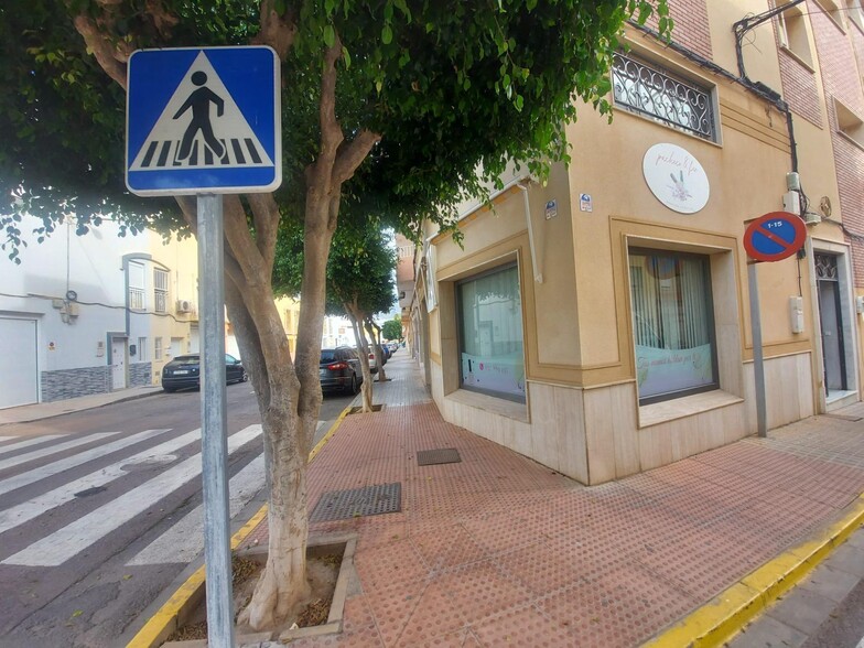 Calle Suiza, 1, El Ejido, Almería en alquiler - Foto del edificio - Imagen 3 de 12