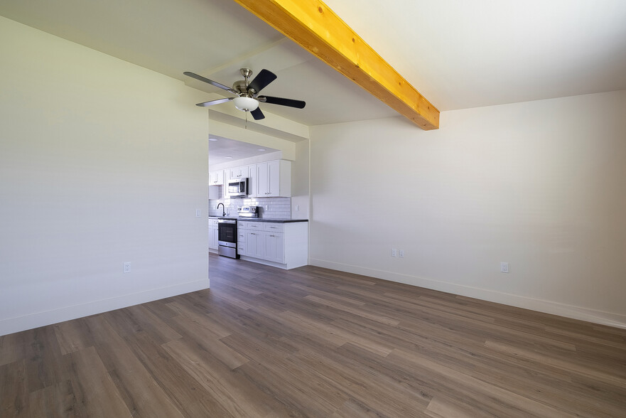 6043-6049 W Laurie Ln, Glendale, AZ en venta - Foto del edificio - Imagen 3 de 22