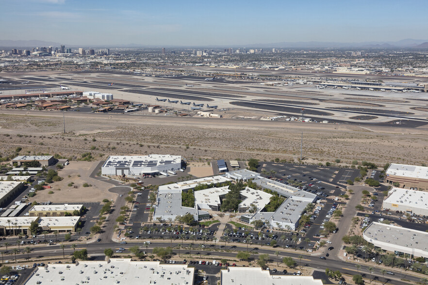 3600 E University Dr, Phoenix, AZ en alquiler - Foto del edificio - Imagen 2 de 6