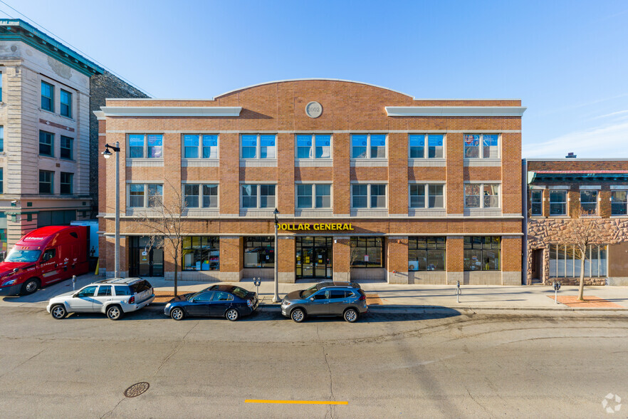 621-627 W Historic Mitchell St, Milwaukee, WI en alquiler - Foto del edificio - Imagen 3 de 5