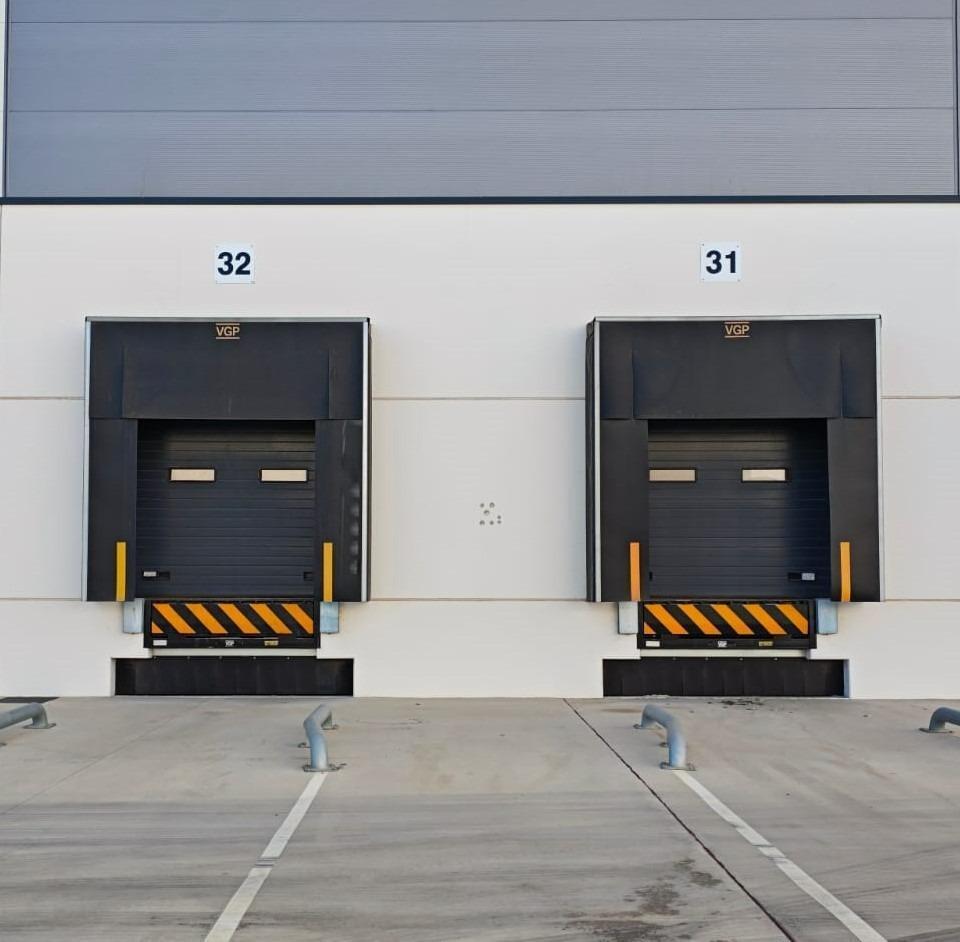 Nave en Dos Hermanas en alquiler Foto del edificio- Imagen 1 de 11