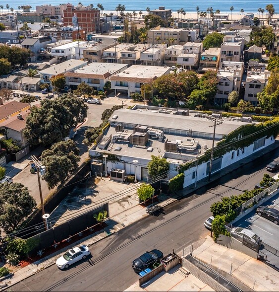 200 Mildred Ave, Venice, CA en venta - Vista aérea - Imagen 2 de 12