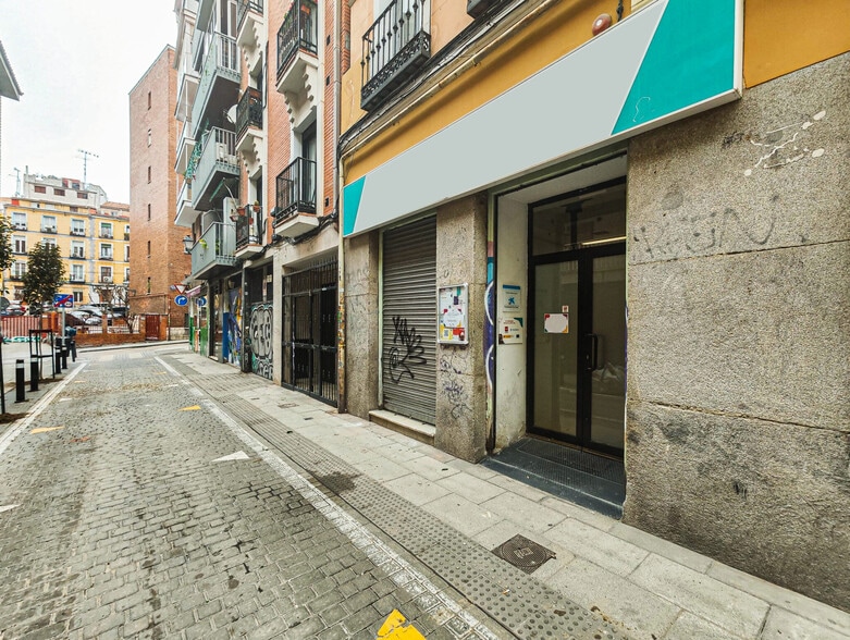 Calle de San Vicente Ferrer, 86, Madrid, Madrid en venta - Foto del edificio - Imagen 2 de 3