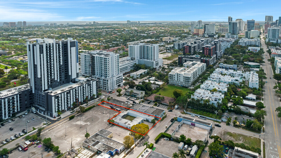 810 NE 4th Ave, Fort Lauderdale, FL en alquiler - Foto del edificio - Imagen 3 de 33