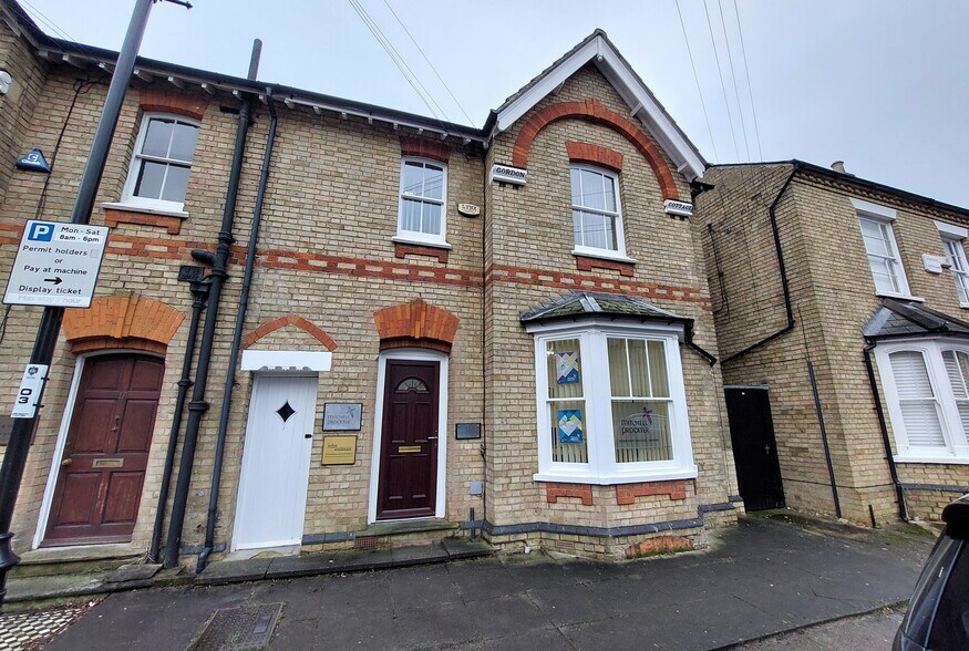 15 Grove Pl, Bedford en alquiler - Foto del edificio - Imagen 2 de 2