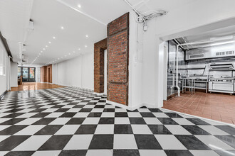 60-62 2nd Ave, New York, NY en alquiler Foto del interior- Imagen 2 de 8