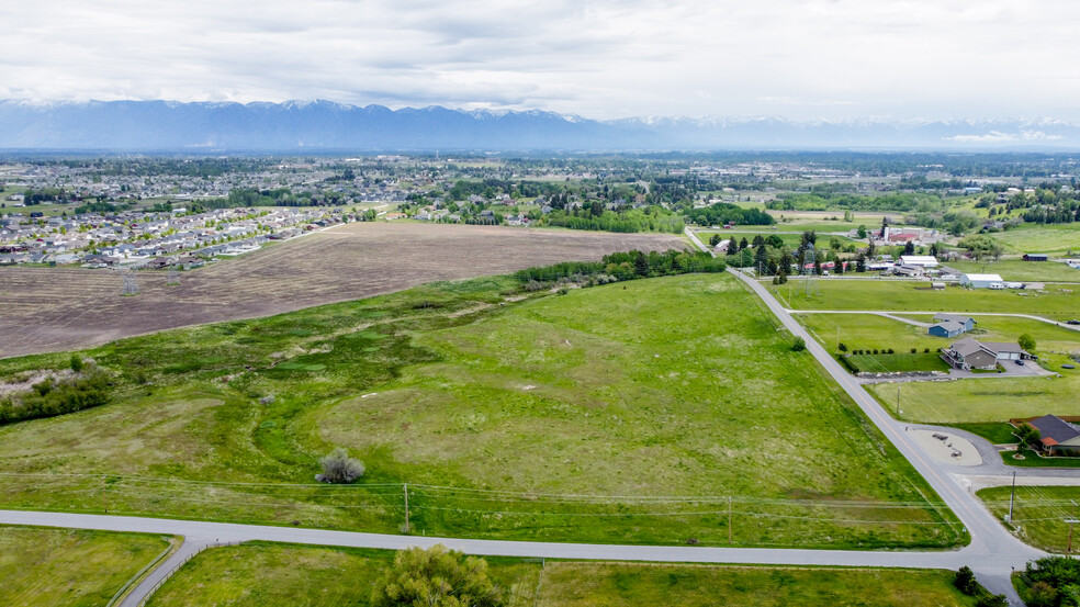 2 Mile Drive, Kalispell, MT en venta - Vista aérea - Imagen 3 de 4