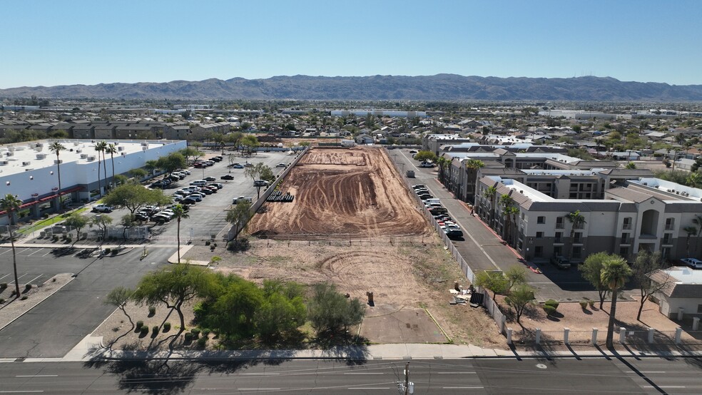 2833 E Broadway Rd, Phoenix, AZ en venta - Foto del edificio - Imagen 2 de 4