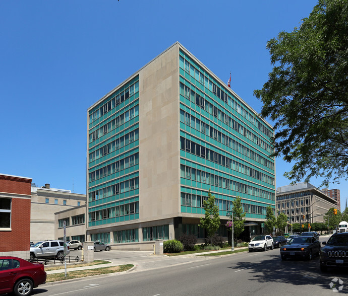 200 Queens Ave, London, ON en alquiler - Foto del edificio - Imagen 3 de 3