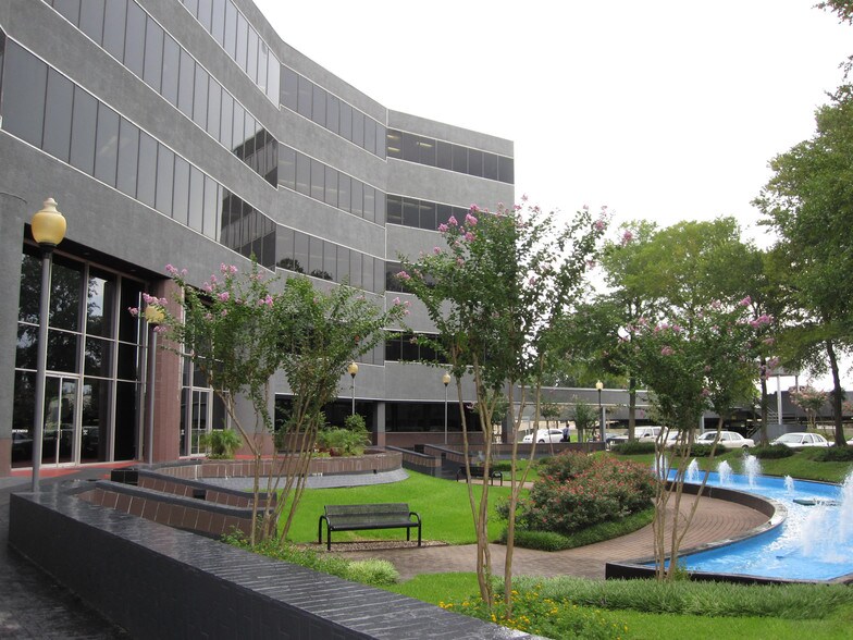 10800 Richmond Ave, Houston, TX en alquiler - Foto del edificio - Imagen 2 de 16