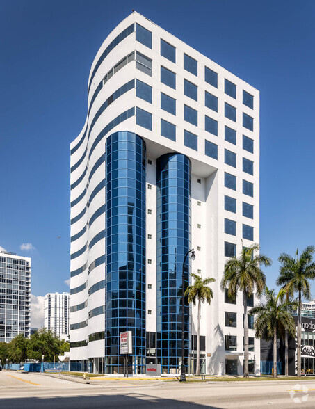 2800 Biscayne Blvd, Miami, FL en alquiler - Foto del edificio - Imagen 2 de 4