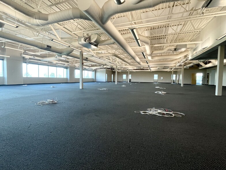 215 N Admiral Byrd Rd, Salt Lake City, UT en alquiler - Foto del interior - Imagen 2 de 7