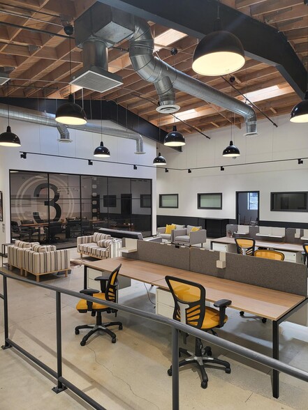 3000 N Hollywood Way, Burbank, CA en alquiler - Foto del interior - Imagen 3 de 67