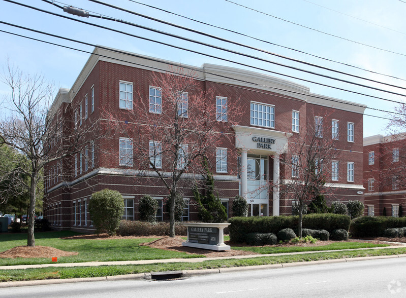 4030 Wake Forest Rd, Raleigh, NC en alquiler - Foto del edificio - Imagen 1 de 25