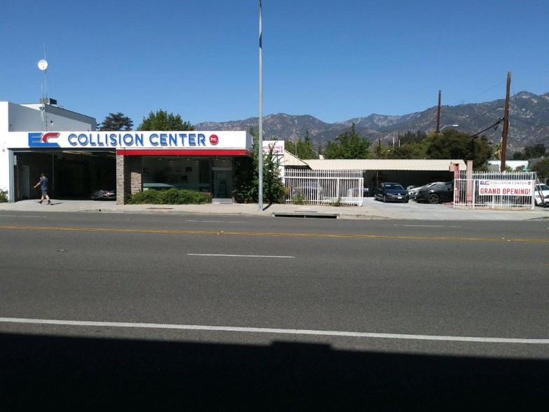 2635-2639 E Foothill Blvd, Pasadena, CA en alquiler - Foto del edificio - Imagen 1 de 41